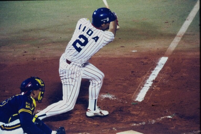 飯田哲也。野村監督に俊足強肩を見出されて捕手→二塁手→中堅へコンバート。長く1番打者を務め「足なら誰にも負けない　韋駄天飯田」と歌われた　©Takahiro Kohara