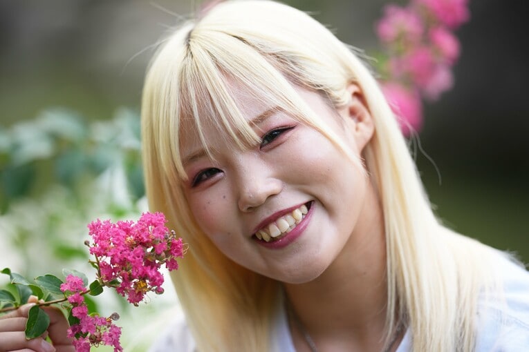 マリーゴールドで成長を続けるビクトリア弓月　©Essei Hara