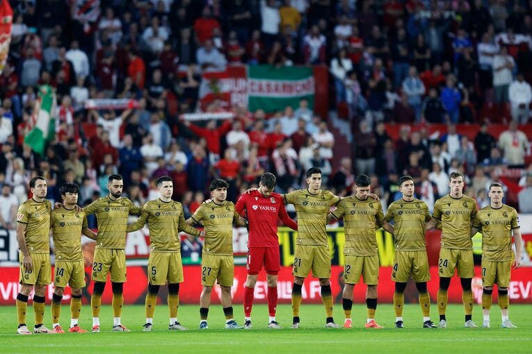 洪水被害に対しての黙とうも　©Daisuke Nakashima