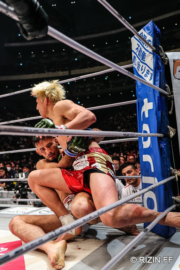 鈴木千裕vs.クレベル・コイケ　©RIZIN FF
