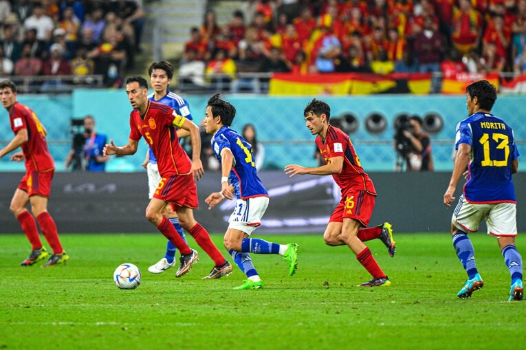 カタールW杯の久保　©Takuya Sugiyama/JMPA