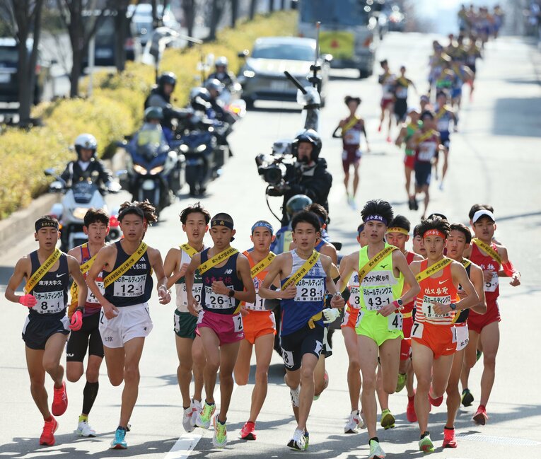 都大路のエース区間1区で区間賞だった高校No.1ランナーの折田は青学大へ進学。腰高のフォームが印象的　©︎JIJI PRESS