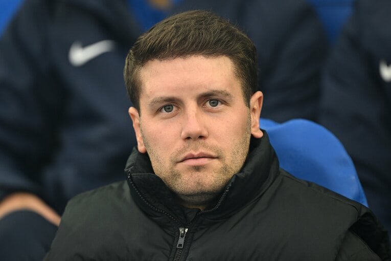 今季からブライトンの指揮を執るファビアン・ヒュルツェラー監督。1993年2月生まれの31歳　©Getty Images