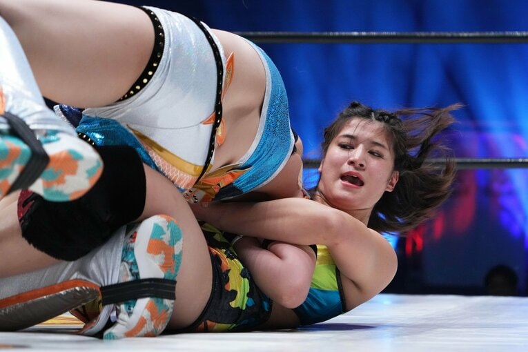 アームロックにいく山岡聖怜　©Essei Hara