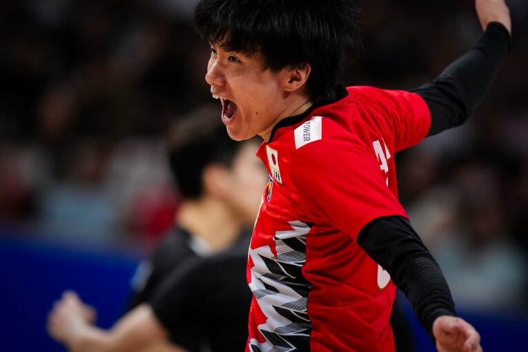 小川智大（VNLアメリカ戦）　©︎Volleyball World