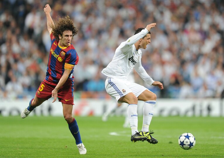 クリスティアーノ・ロナウドとのマッチアップ（2011年）©︎Getty Images