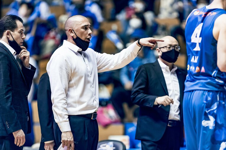 ポール・ヘナレHC