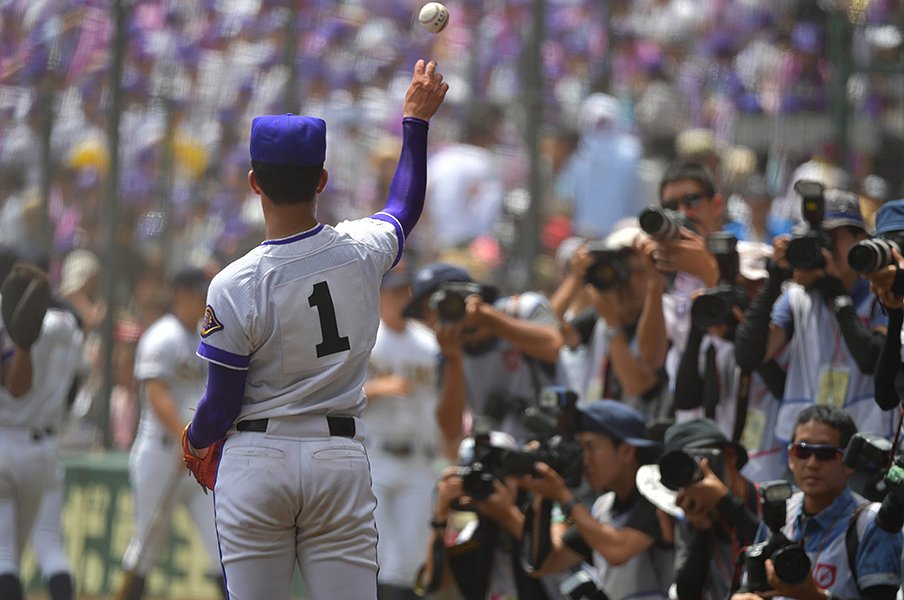 甲子園決勝は本当に明日でいいのか。金足農業・吉田輝星の投球数が……。<Number Web> photograph by Hideki Sugiyama