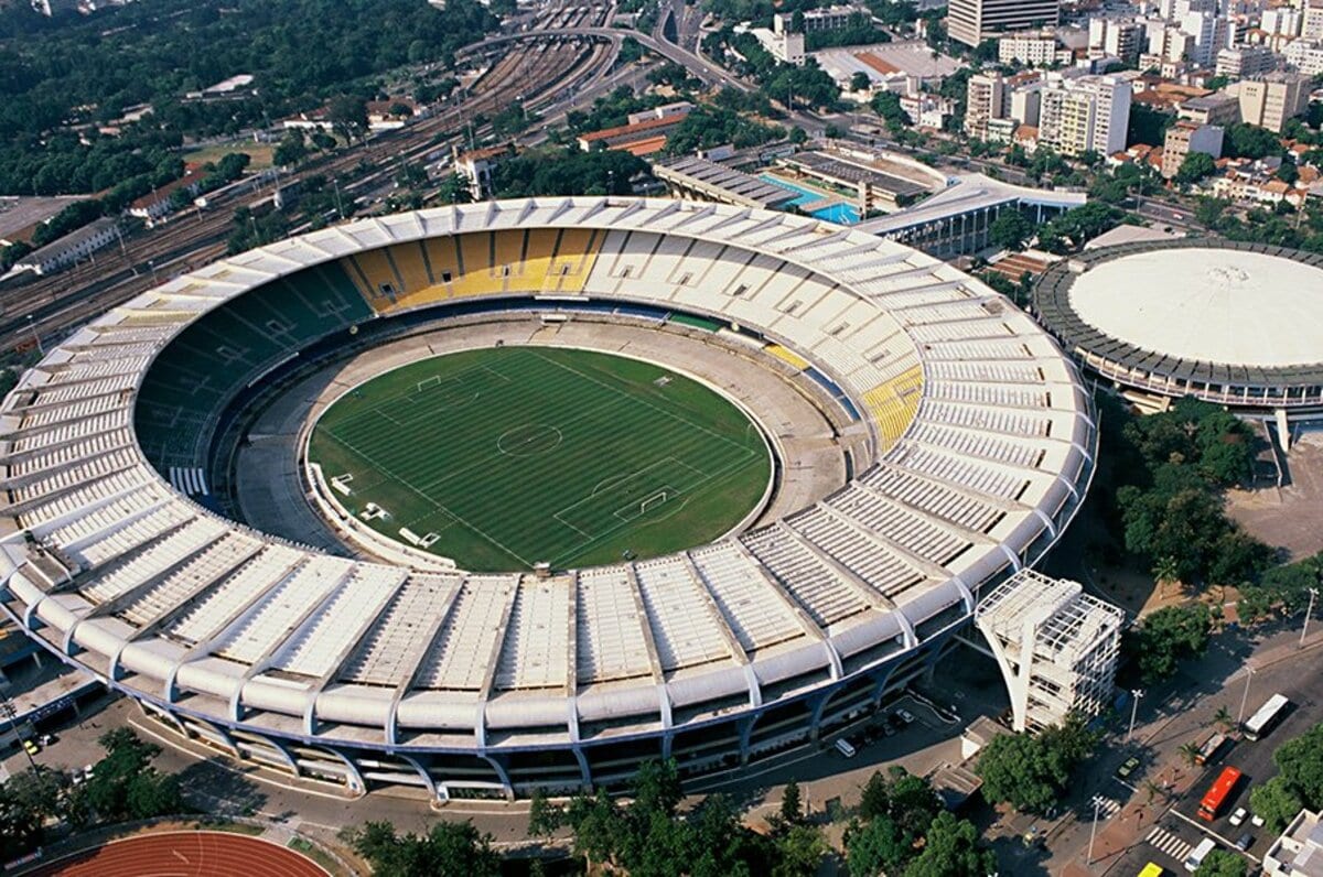 お粗末 無能な議員どもだ サッカーの聖地マラカナン改名騒動に功績者の孫が痛烈批判 怒りに震えるワケ 海外サッカー Number Web ナンバー