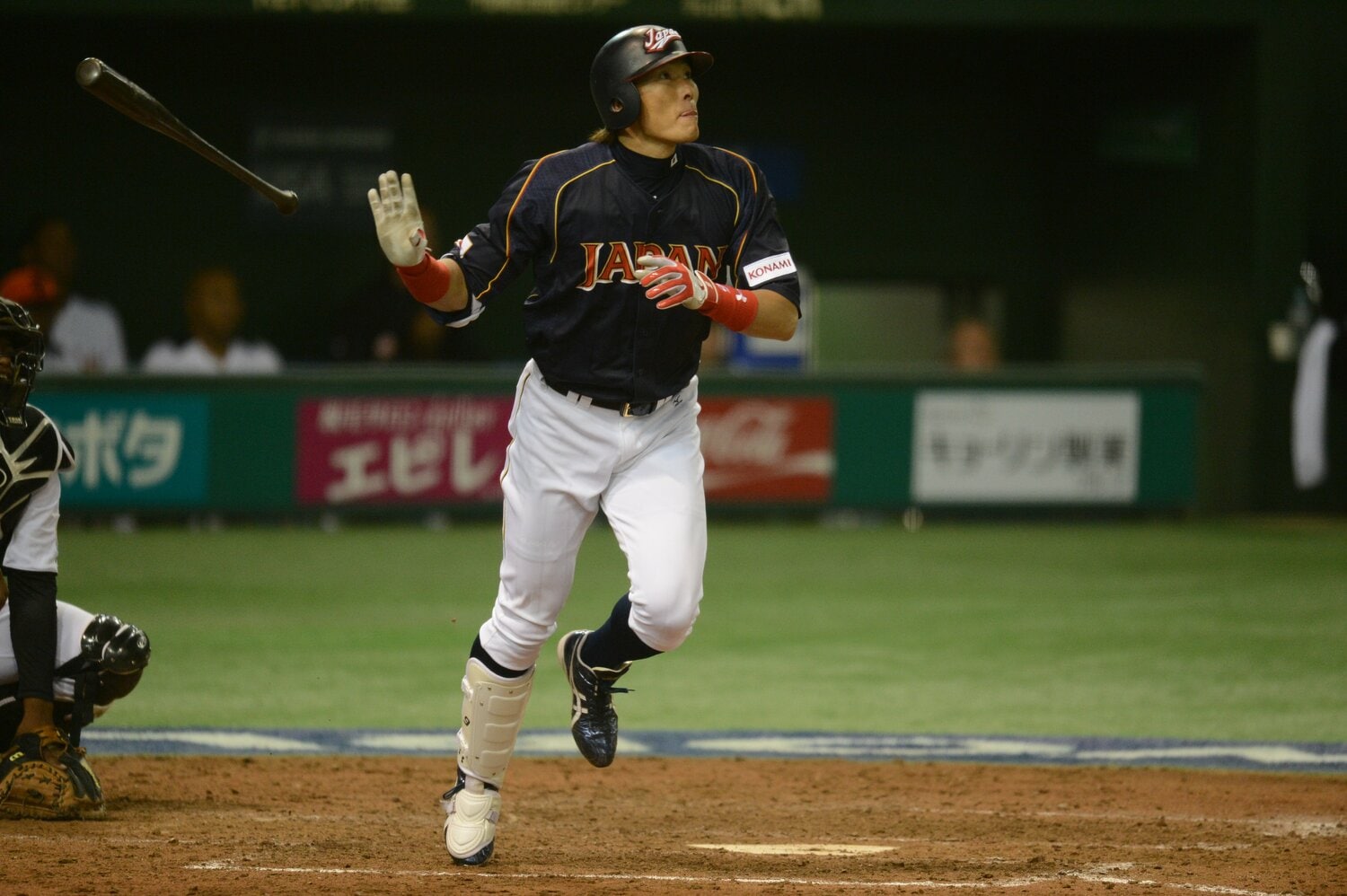 WBCでホームランを放つ糸井　©BUNGEISHUNJU