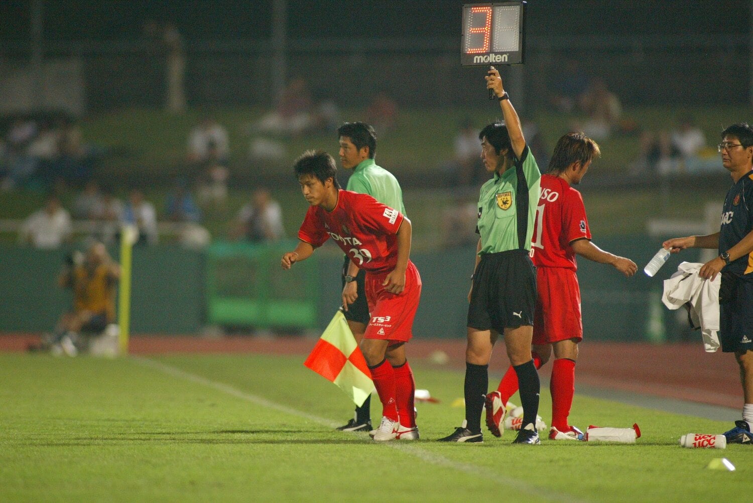 本田圭佑、ナビスコカップでのプロデビューの瞬間。当時17歳だった　©J.LEAGUE