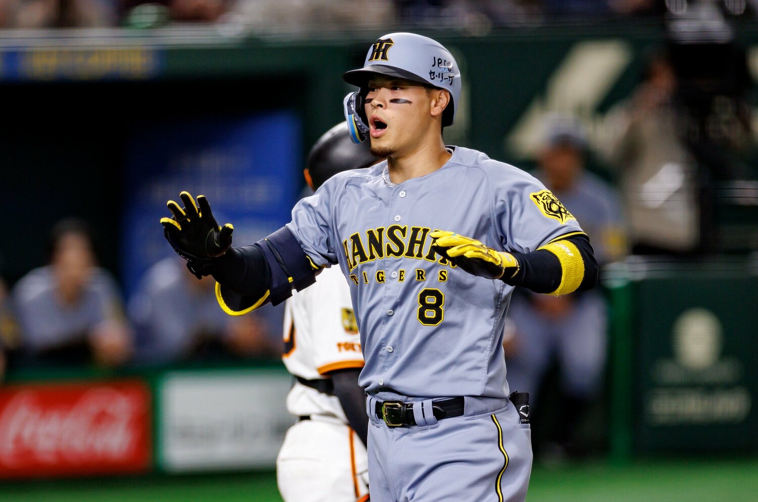 「ポテンシャルからすれば三冠王とトリプル3両方ですわ」阪神・佐藤輝明はなぜ覚醒した？ 大学恩師がゲキ「絶対にタイトルを獲らなアカン」＜Number Web＞ photograph by Kiichi Matsumoto