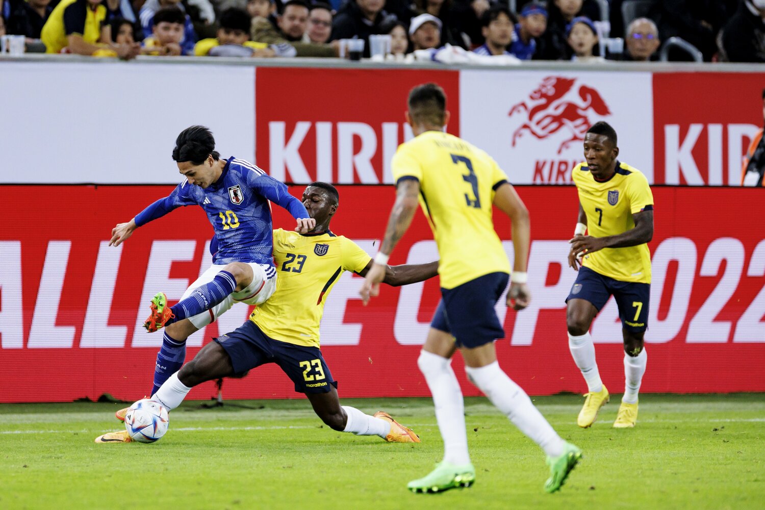 相手の圧力に手を焼いたエクアドル戦 ©Kiichi Matsumoto