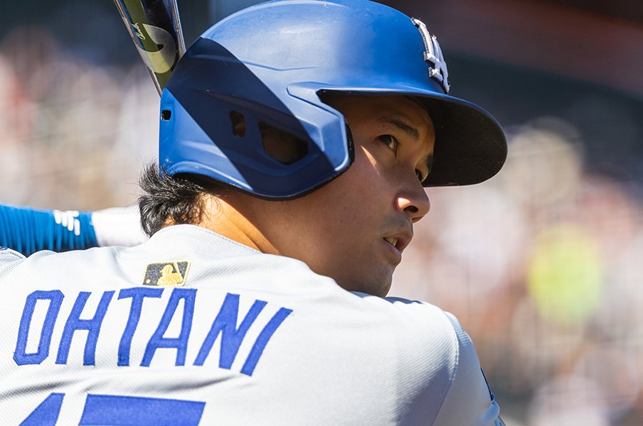 ドジャースが不穏でも大谷翔平はどこ吹く風「ショウヘイ、モノマネいいね」熱血ベシアに“山本由伸のやり投げ”…超才能は二刀流だけでない＜Number Web＞ photograph by Icon Sportswire/Getty Images