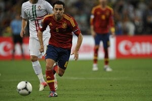 「時間と空間をコントロールするスタイル」不世出のゲームメーカー・シャビがこだわる“サッカーの鍵”とは