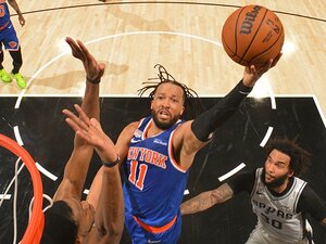 チームの優勝か、サラリーか――。新世代スターたちが模索する最適解。