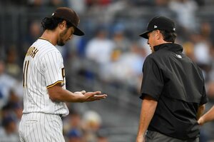 クリーンなダルビッシュでさえ不信感…シーズン中、なぜMLBは急に“不正な粘着物質”取り締まりを始めたのか？