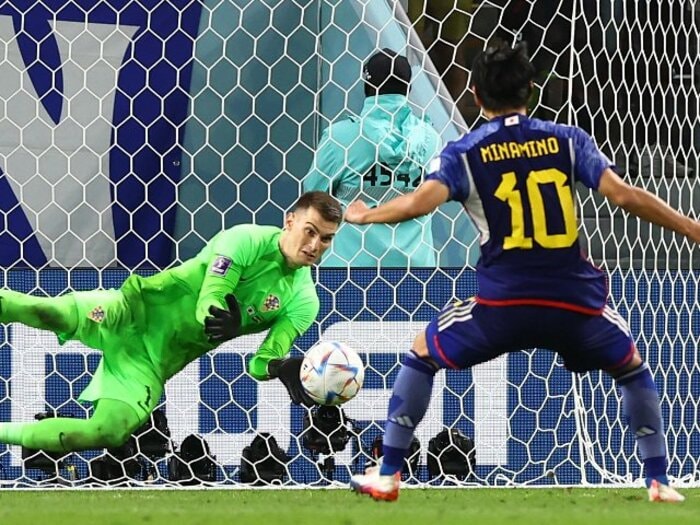 「もちろんPKの練習もしてきた」南野も三笘も吉田も…4本中3本ストップ、あのクロアチアGKが明かした“本音”「PK戦はクジ引きみたいなもの」＜Number Web＞ photograph by AFLO