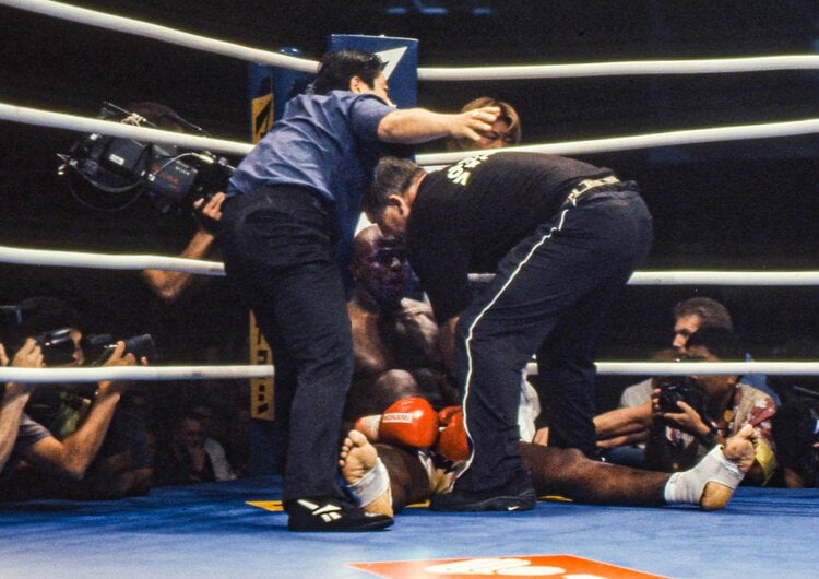 ボブ・サップのパンチがうなりをあげて…」王者アーネスト・ホーストが