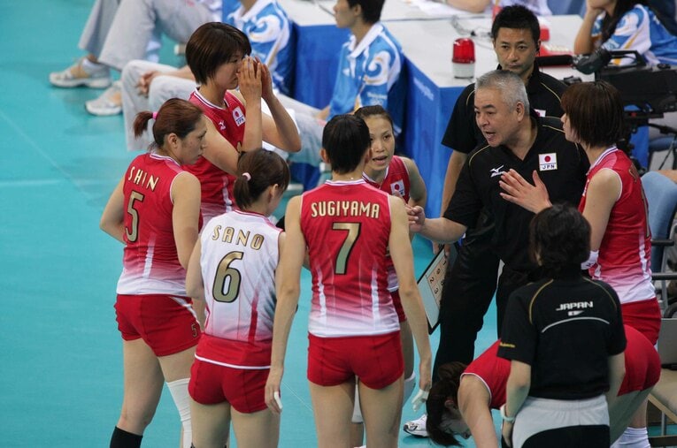 北京五輪女子バレーボール代表 ／ photograph by Shinji Oyama/JMPA