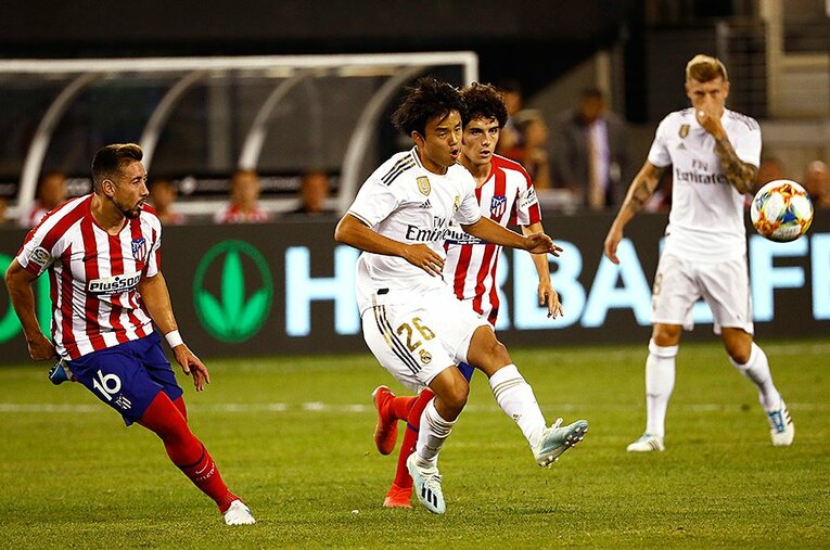 ICCのアトレティコ・マドリー戦に出場した久保建英。強烈なミドルシュートで3点目を呼び込んだ。 ／ photograph by Getty Images