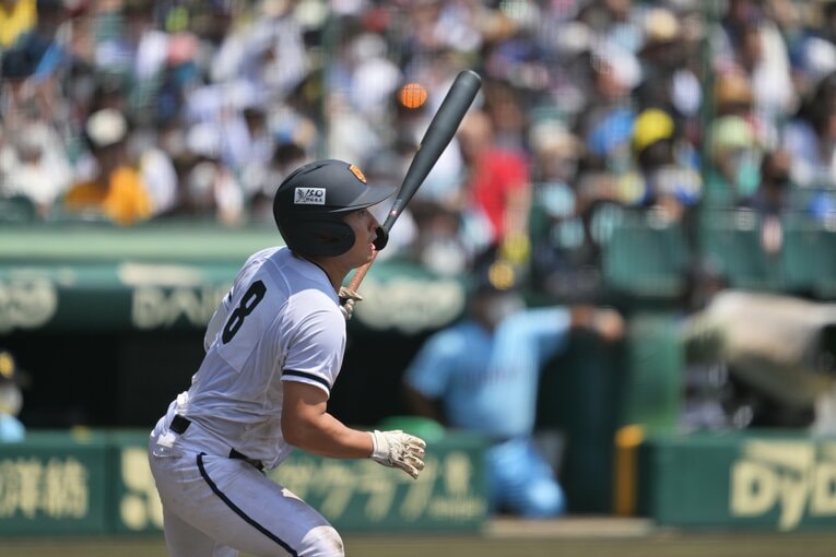 今夏の甲子園で３本塁打を放った高松商・浅野　©Hideki Sugiyama