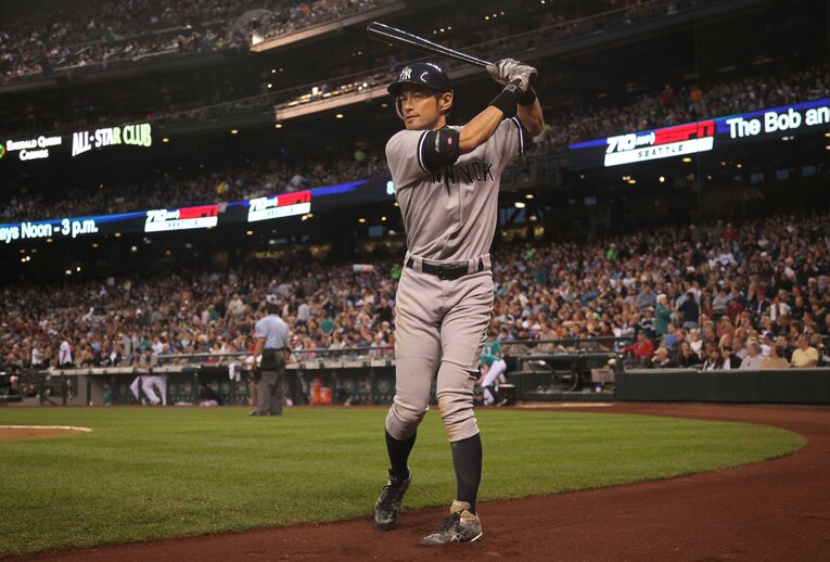 移籍当日、ヤンキースのユニフォームに身を包み、マリナーズと対戦したイチロー　©Getty Images