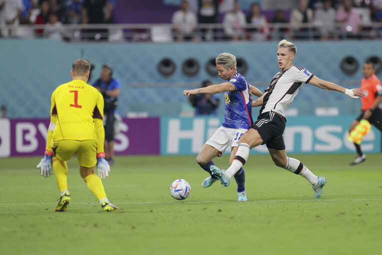 浅野の「ニア上ぶち抜き弾」（5枚目／14）　©Kaoru Watanabe/JMPA