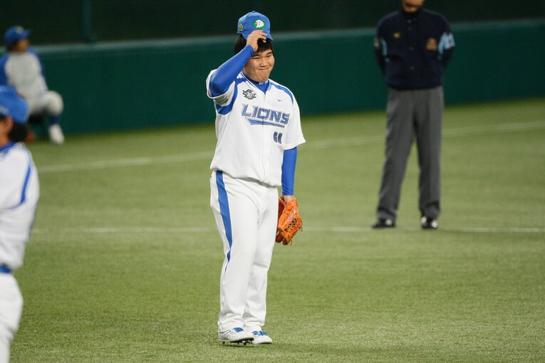 「サンペイ、三振してもいいからさ」“おかわりくん”ブレイク前夜の西武・中村剛也を救った言葉《祝・史上14人目の450本塁打》(11)