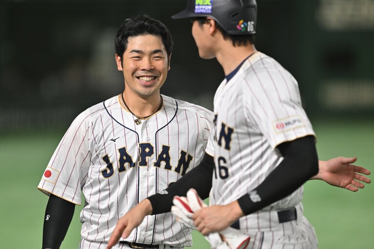 侍ジャパンで日本ハム時代の同僚、大谷翔平と“再会”。仲良しカット多数　©Naoya Sanuki