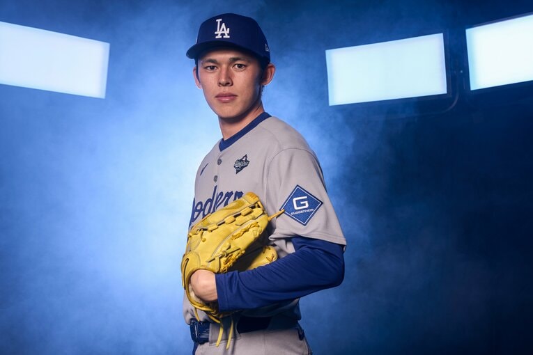 ワールドシリーズ用のカッコいい特写の佐々木　©Getty Images