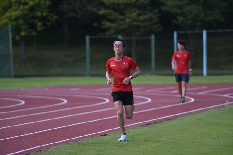 箱根駅伝まで3カ月　「走る量は6割に減ってしまった」早大競走部は“合宿NGの夏”にどんな練習をした？(5) ／ photograph by Satoshi Wada
