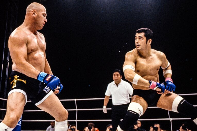 2001年大晦日、初めてのMMAマッチで高田延彦と対戦（結果は引き分け）©Susumu Nagao