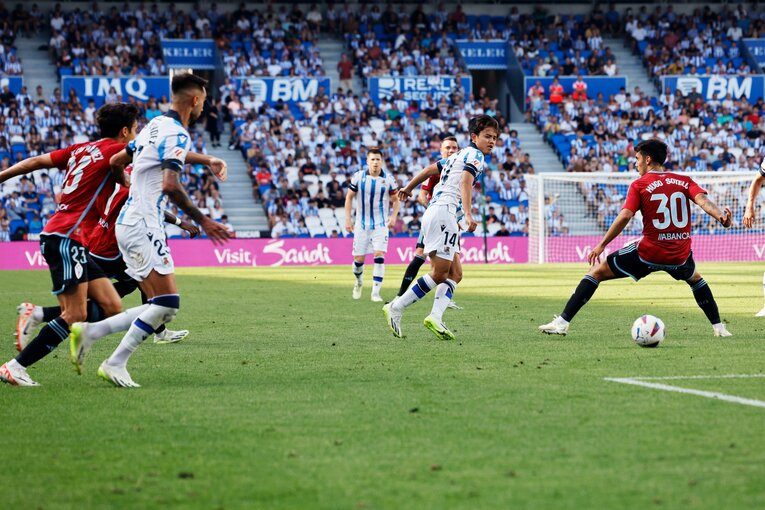 久保建英2戦連続MOMにアシスト、響き渡る「タケクボコール」も冴えない表情「やはりシルバ不在は…」カメラマンが感じたこと(51)