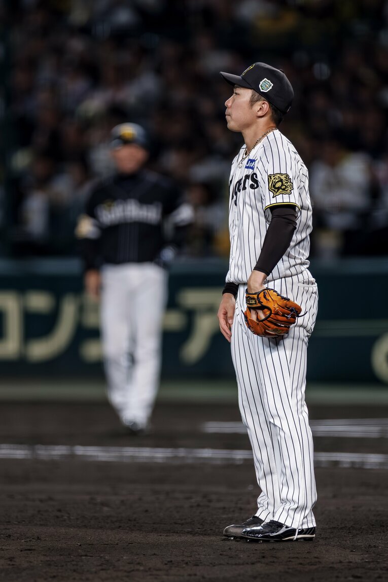 ソフトバンク・柳田悠岐に痛恨のホームランを打たれ呆然の阪神・石井大智　©Kiichi Matsumoto
