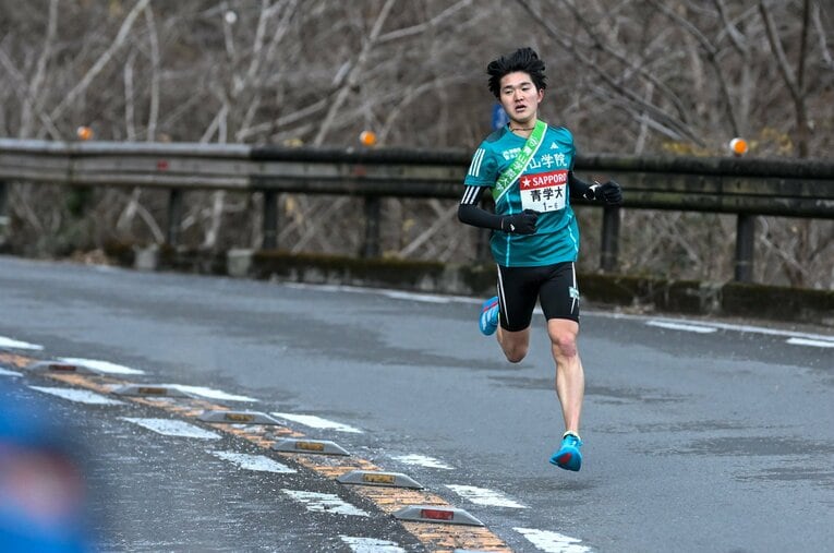 1年生ながら区間3位で山を下った石川浩輝　©Nanae Suzuki