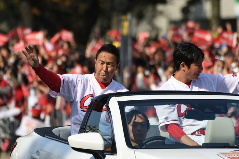 どんな瞬間も「絵になる男」広島カープ・新井貴浩監督の現役時代　©︎Takuya Sugiyama