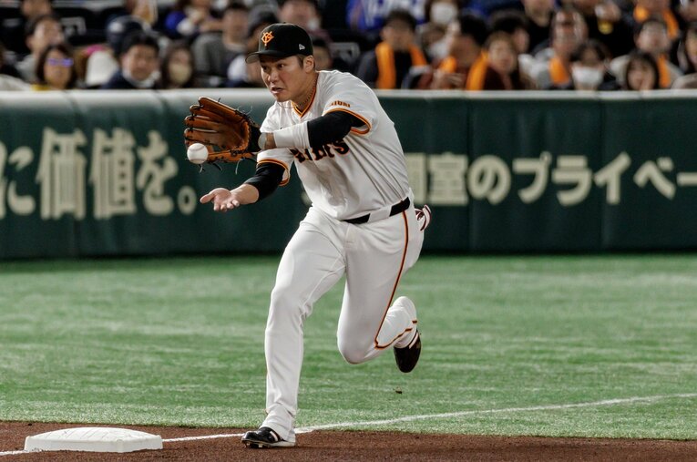 昨季途中からサードにコンバートされた坂本　©Kiichi Matsumoto