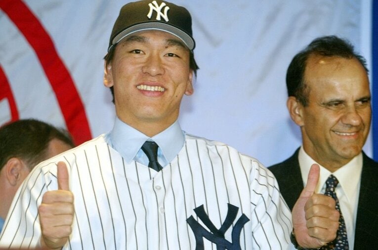 20年前、アメリカ屈指の名門球団、ニューヨーク・ヤンキースに松井秀喜が入団した。ゴジラが挑んだメジャー1年目を振り返る ／ photograph by Getty Images