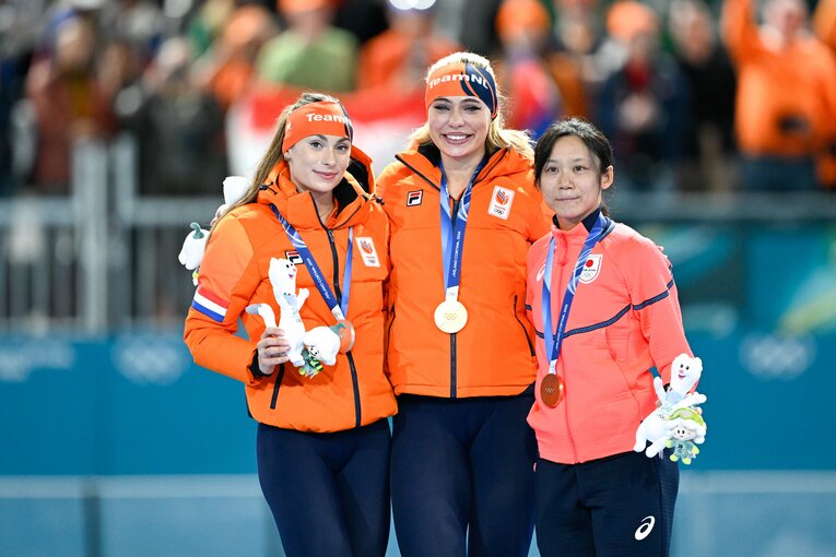 スピードスケート女子1000mのメダリスト　©Asami Enomoto/JMPA