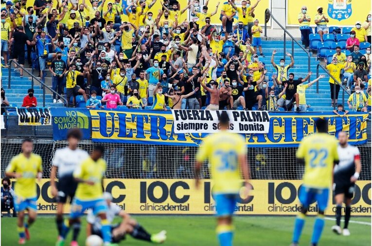 〈激写〉岡崎慎司35歳、スペイン2部から日本代表の救世主になれるか 「すごい良いヤツだよ」新天地でも愛される“侍魂”(7)