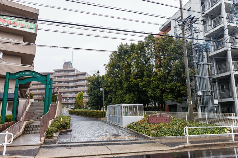 元「山本球場」の周りを歩く。何か当時の痕跡はないだろうか…