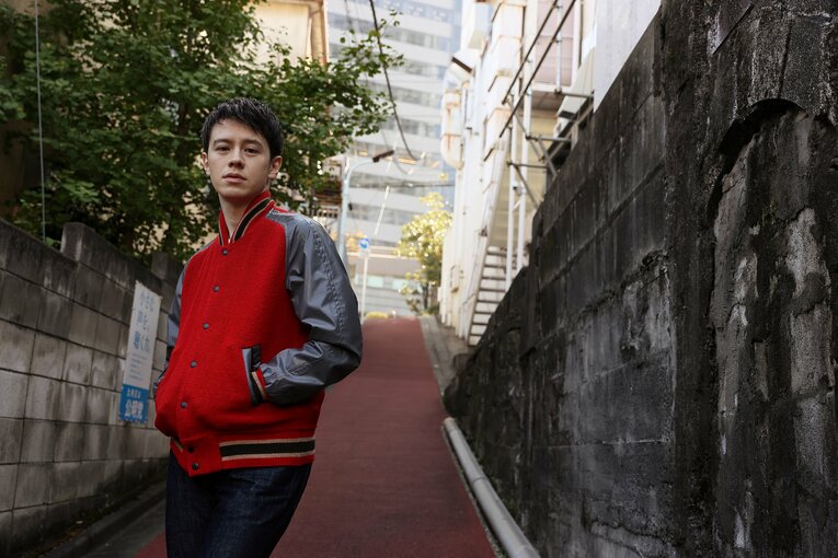 「僕ってこういう性格だったんだ」ウエンツ瑛士は、なぜイギリスで“本当の自分”を見つけられたのか(8)