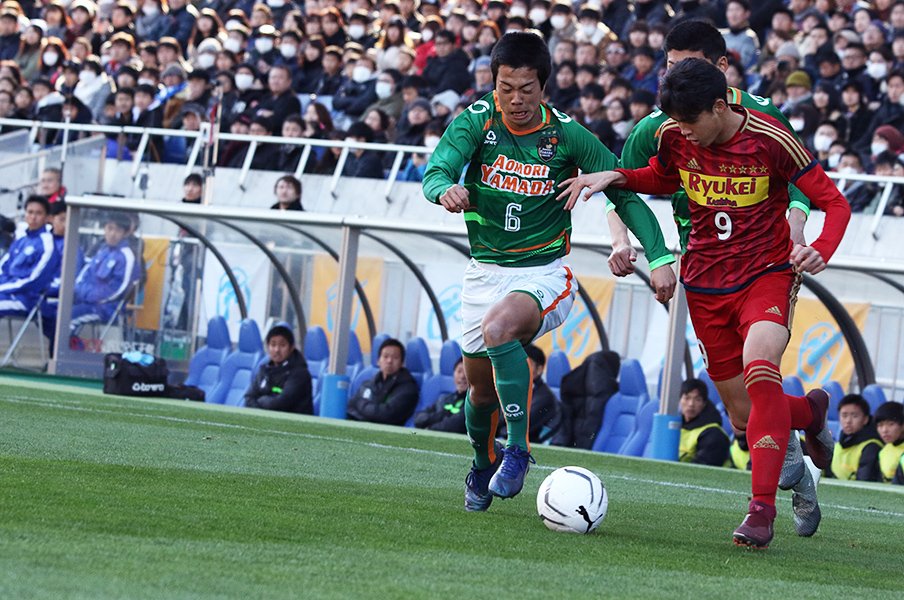 高校選手権優勝の陰のMVPでは!?青森山田・天笠泰輝に絶賛の声。<Number Web> photograph by Takahito Ando