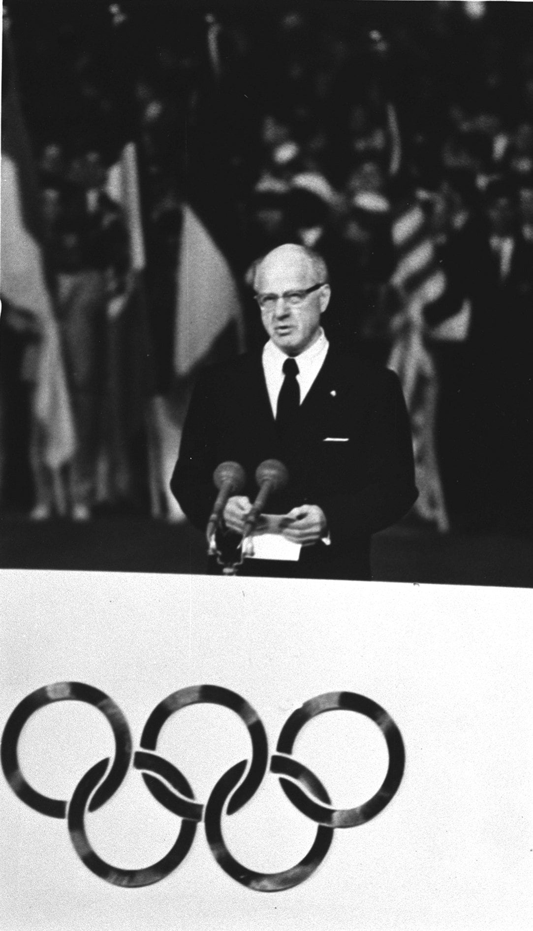 ブランデージIOC会長(当時)の閉会のあいさつは簡潔だった(1964年10月24日) ©KYODO