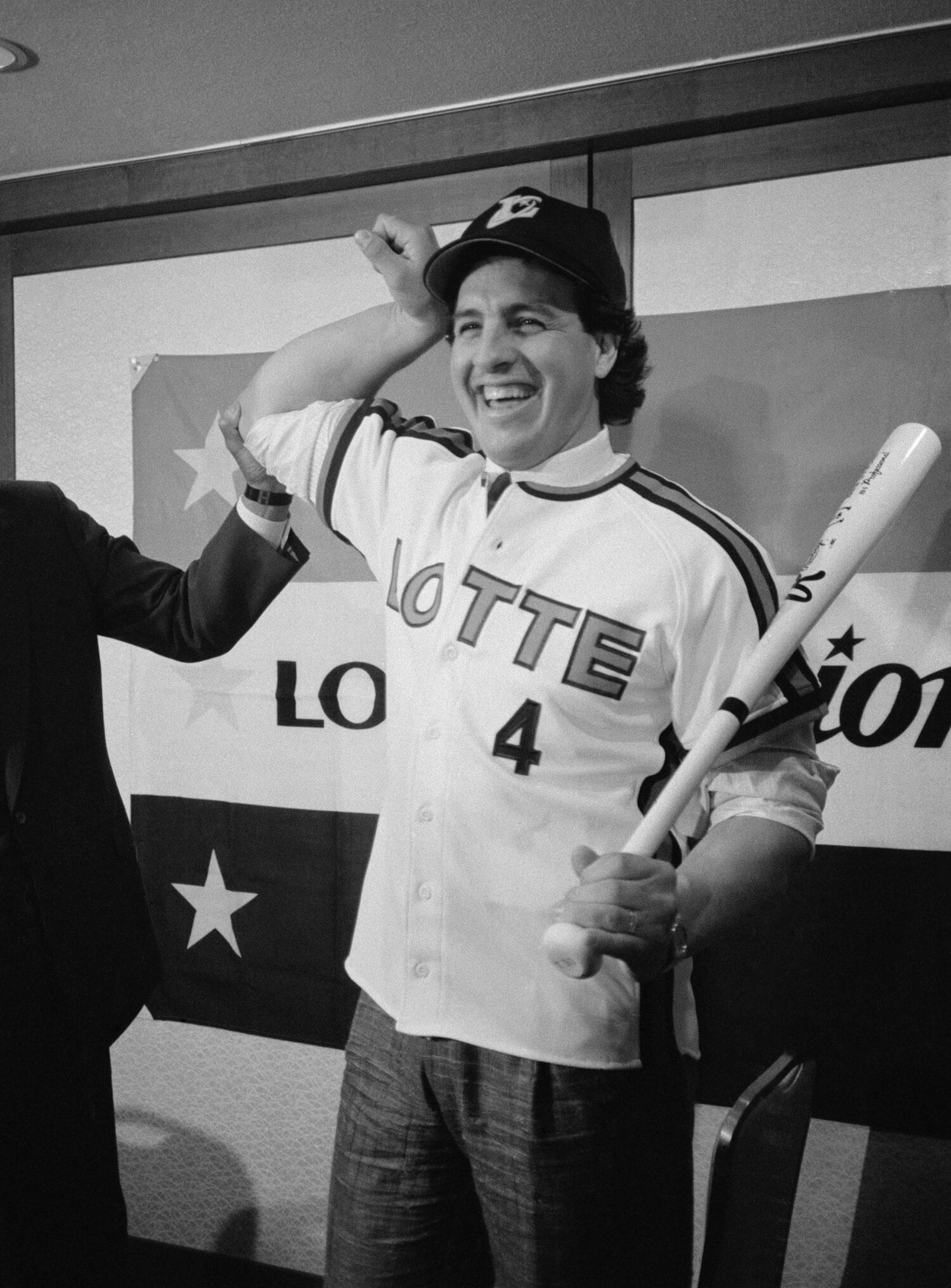 1989年、ロッテに加入したマイク・ディアズ。1年目は打率.301、39本塁打、105打点と大活躍 ©JIJI PRESS