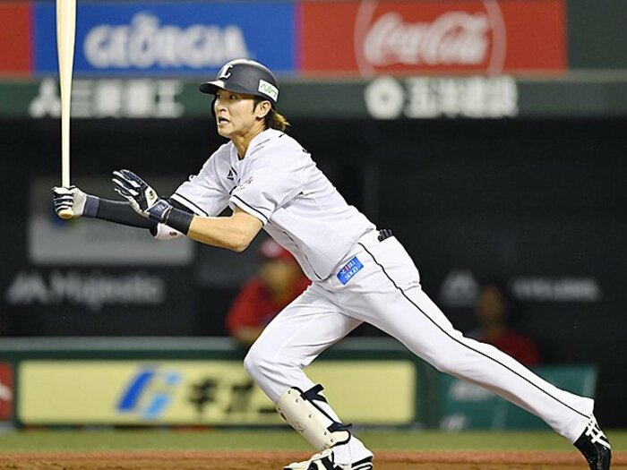 西武・金子侑司らが築く「盗塁王国」。コーチと共に追い求める理想の走り。＜Number Web＞ photograph by Kyodo News