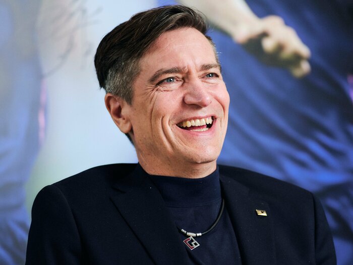 「シャイは必要ない！」なでしこジャパン監督就任2カ月で米国撃破→優勝「時間は限られたが…まず心構えを」ニルス・ニールセンとは何者か＜Number Web＞ photograph by Yuki Suenaga