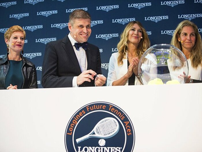 全仏オープン支えるロンジンの誇り。テニスを通して世界の子供達に夢を！～ファン・C・カペリ副社長の提言～＜Number Web＞ photograph by LONGINES