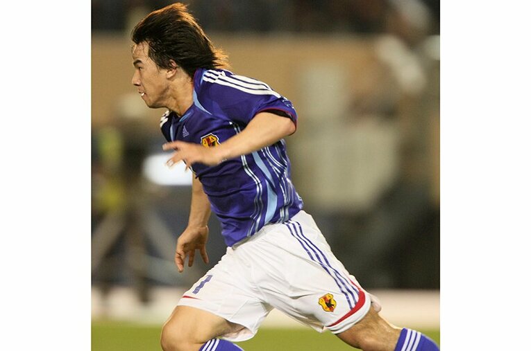 世代別代表時代の岡崎 ／ photograph by Toshiya Kondo